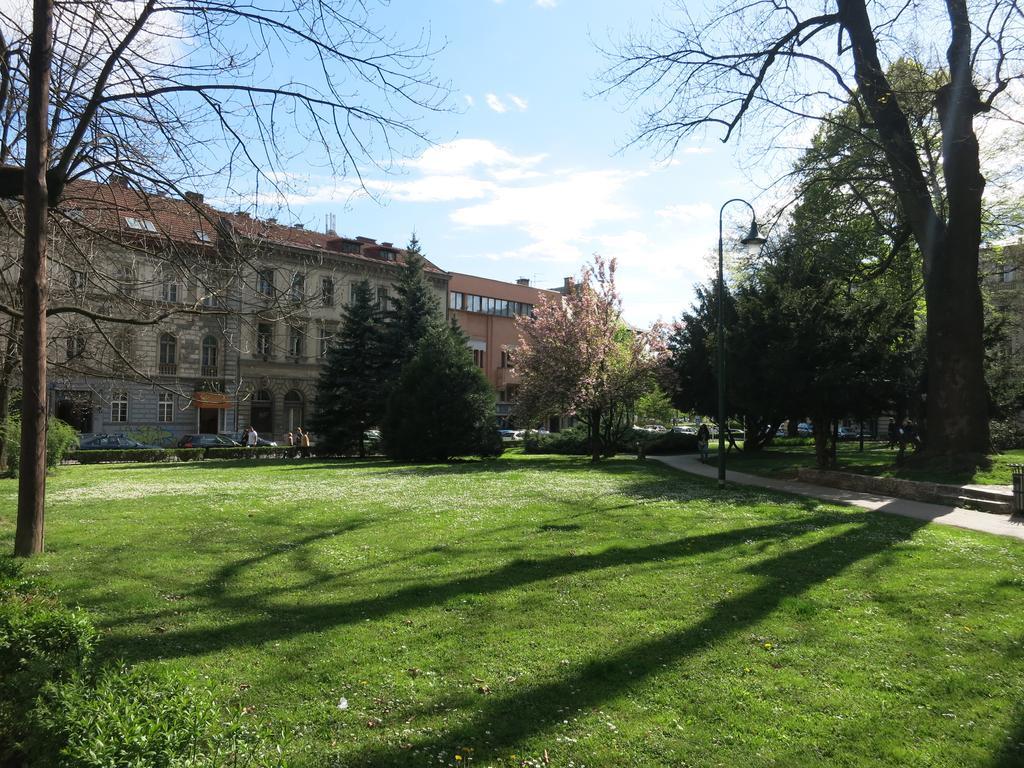 The Riverside Apartment - Downtown Сараєво Екстер'єр фото