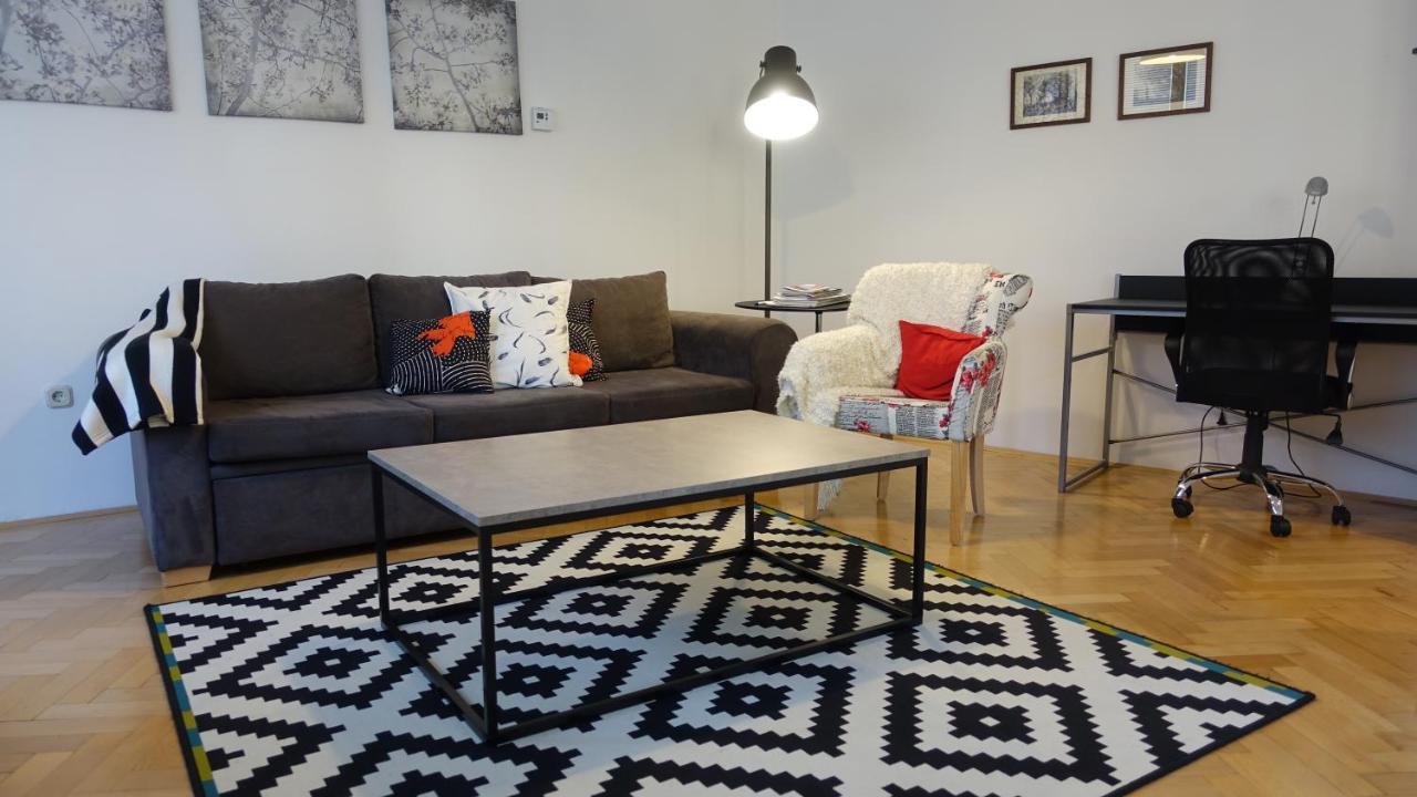 The Riverside Apartment - Downtown Сараєво Екстер'єр фото