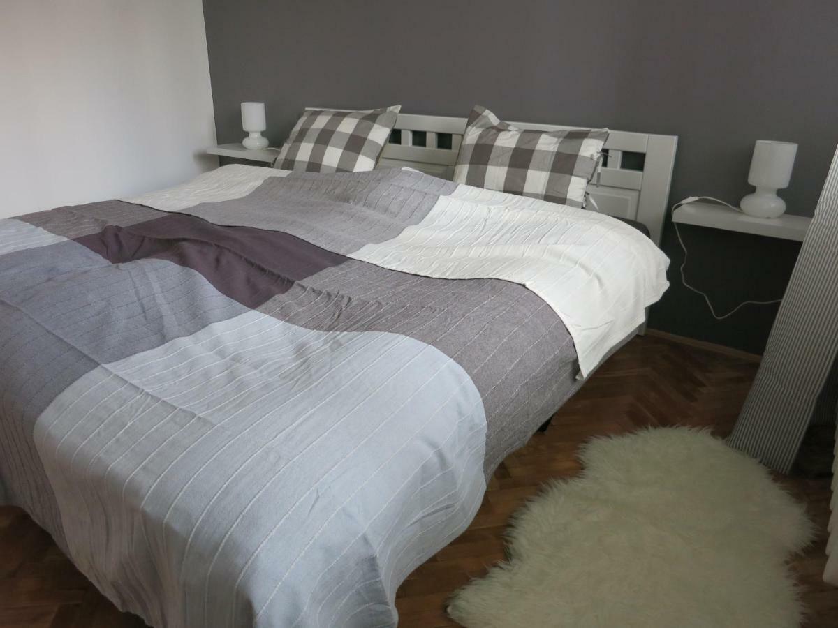 The Riverside Apartment - Downtown Сараєво Екстер'єр фото